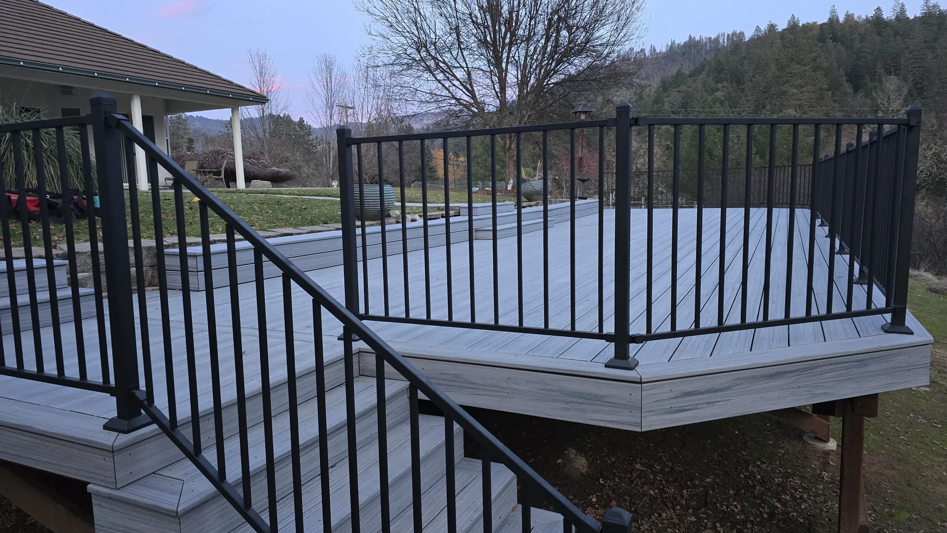 Deck and railing project by Varanelli Construction
