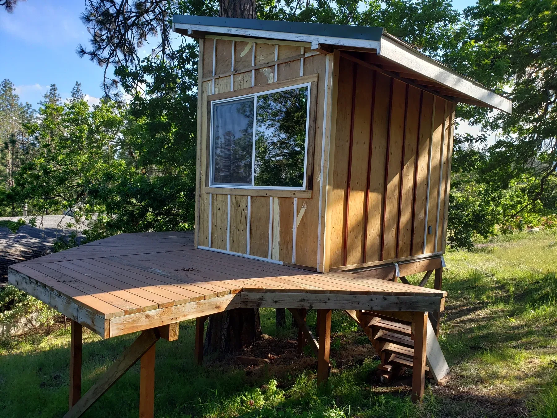 Exterior window installed in a detached residential outbuilding by Varanelli Construction